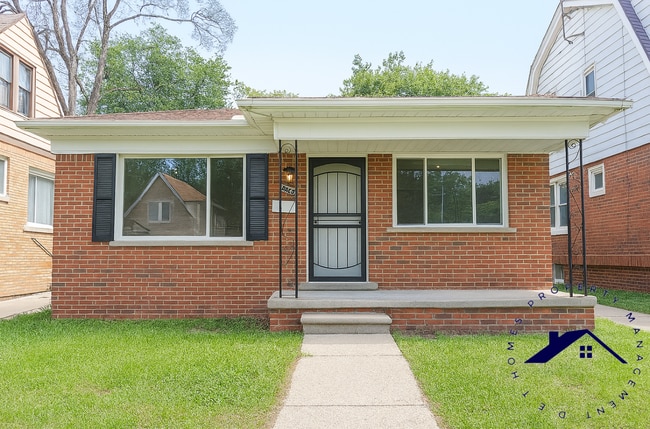Primary Photo - 15082 Sorrento Ave