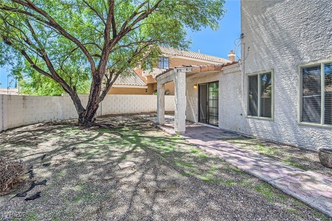 Building Photo - 7705 Wolf Creek Rd