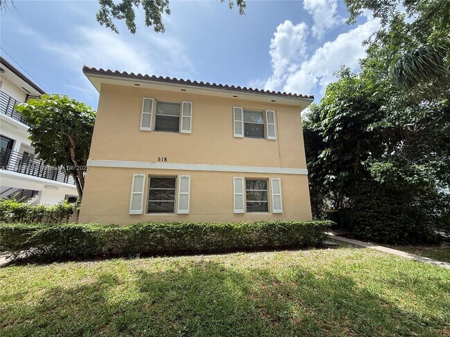 Primary Photo - 518 Santander Ave