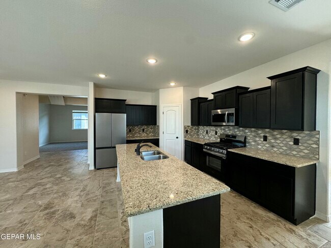 Building Photo - 2809 Mike Price Dr