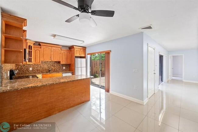 Building Photo - 4101 Wimbledon Dr