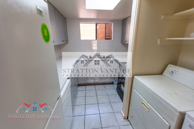 Building Photo - 2165 E University Dr