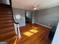 Building Photo - 4737 Vista St