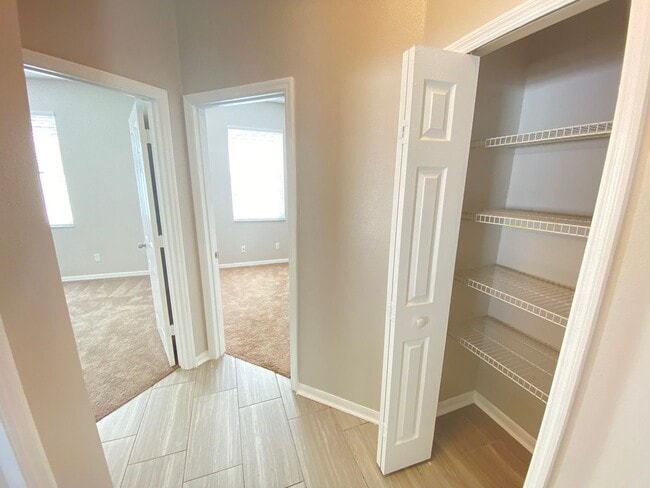 Building Photo - 1737 Lalique Ln