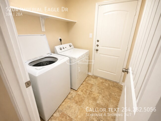 Building Photo - 5204 Imperial Eagle Dr