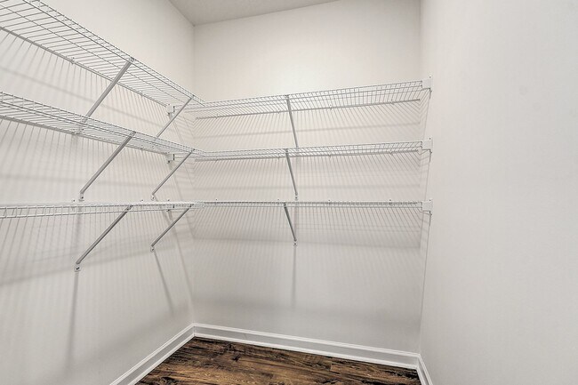 Building Photo - 1441 Gress Mag Mount