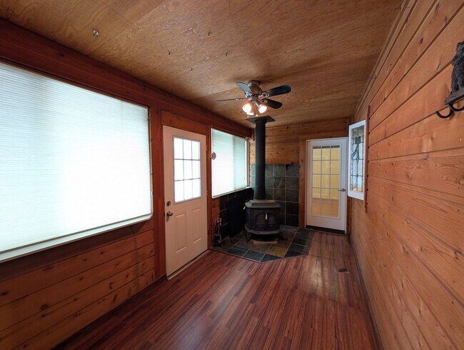 Building Photo - 224 Capitan Cir