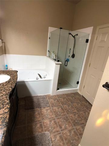Building Photo - 5513 Overland Dr