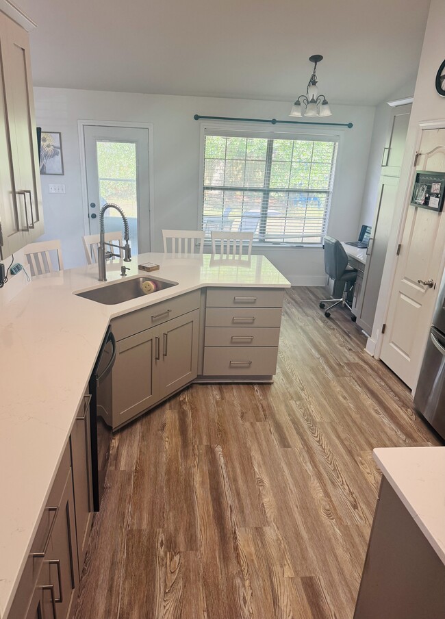 Building Photo - 23988 Raynagua Blvd