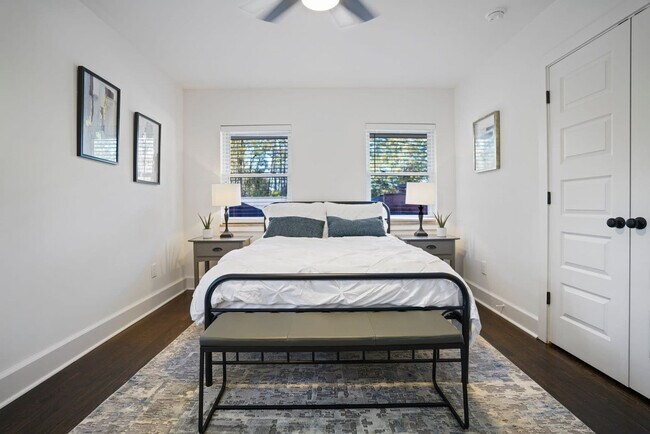 Building Photo - 2234 Edgemore Dr SE