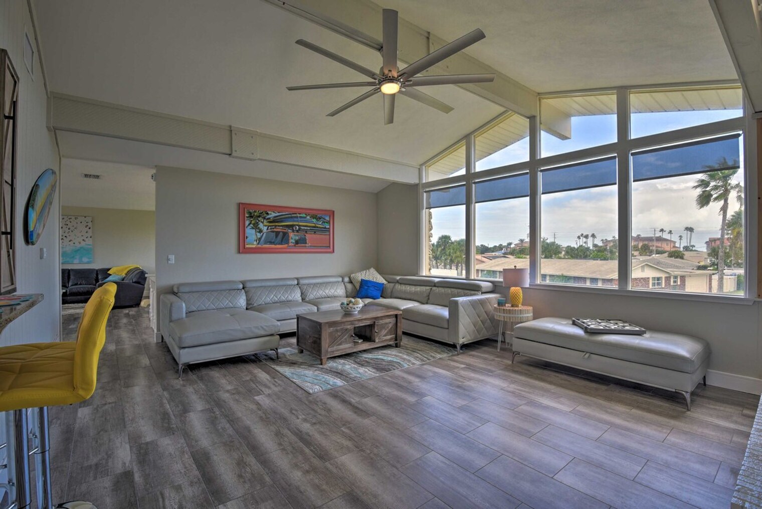 Building Photo - 726 Alden Dr