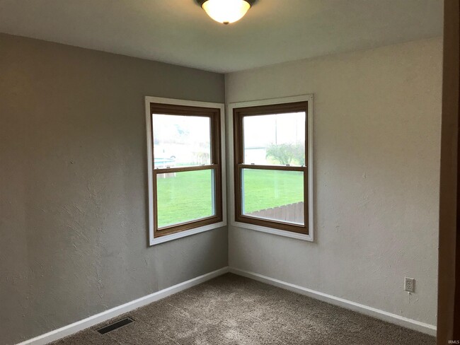 Building Photo - 600 W Cherokee Dr