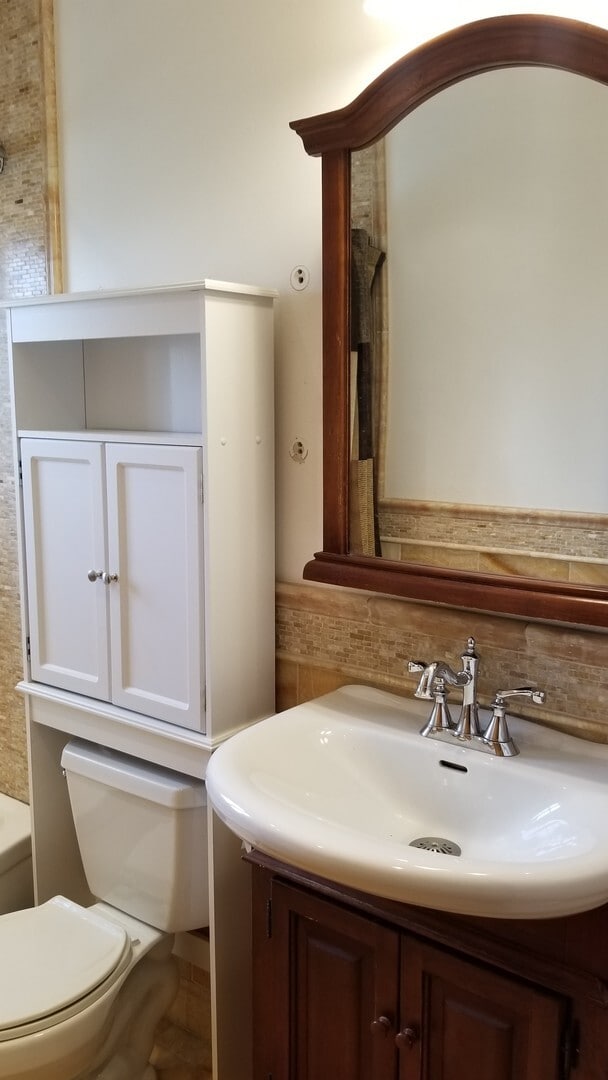 Building Photo - CHECK ME OUT!  3 Bedrooms, 2 Full Baths, B...
