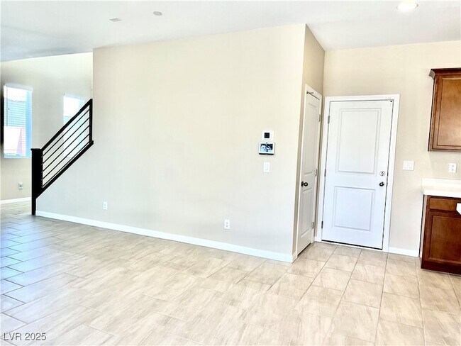 Building Photo - 8819 Burray St