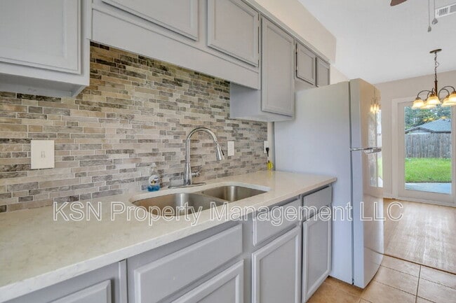 Building Photo - 208 Tech Dr