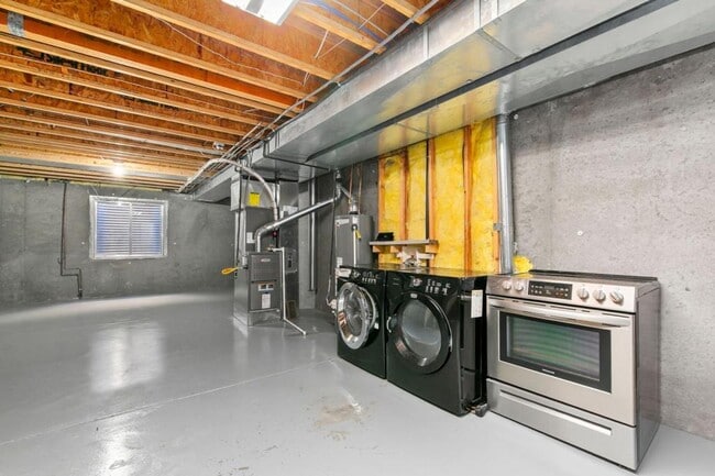 Building Photo - 1878 Twin Lakes Cir