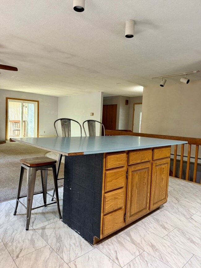 Building Photo - 2585 Stellar Way