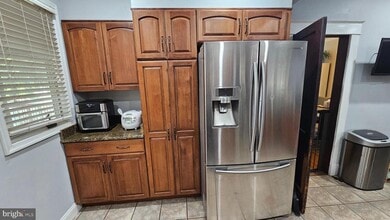 Building Photo - 205 3rd Ave SW