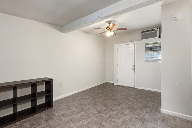 Building Photo - 1708 Market St