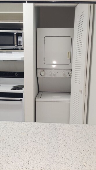 Waseh & Dryer Inside Unit - 15635 SW 74th Cir Dr