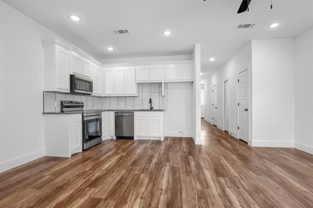 Building Photo - 301 Anderson St