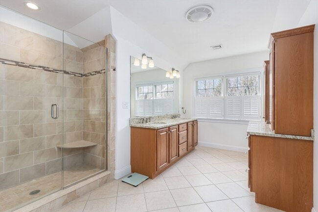 Building Photo - 239 Washington St