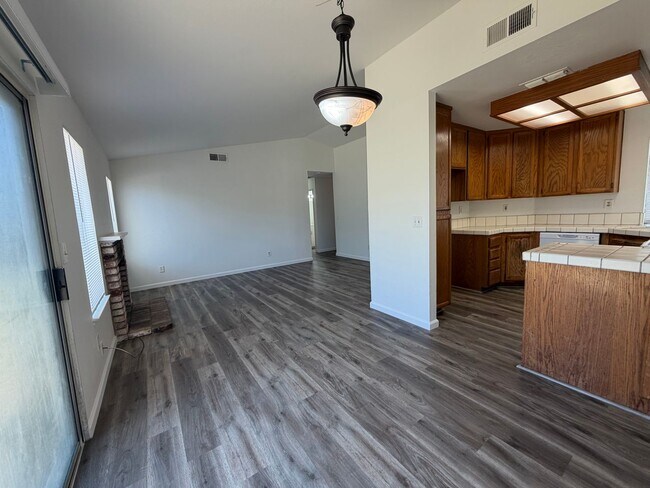 Building Photo - 8162 Morgan Hill Way