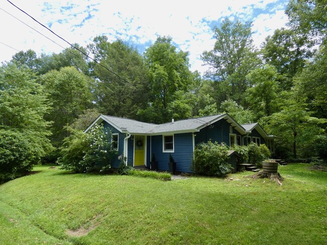 Primary Photo - Pisgah Cottage