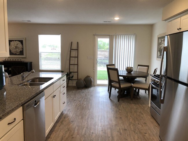 Building Photo - 19535 Mulberry Ln