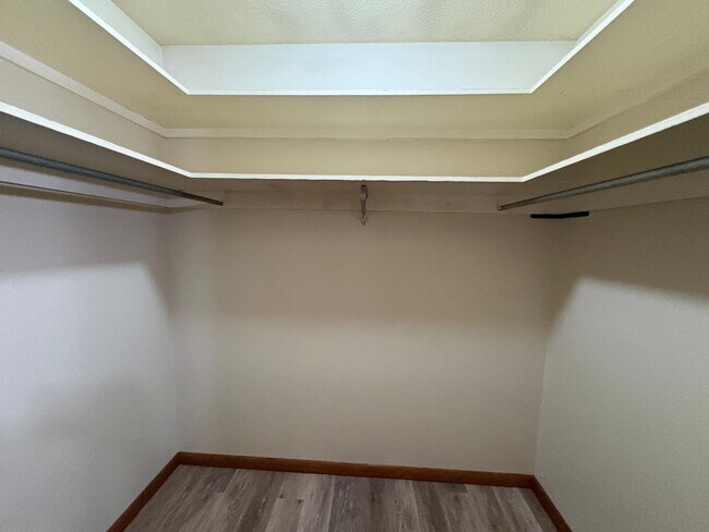 Building Photo - Short Term Lease, 1 Bedroom 1 Bathroom!