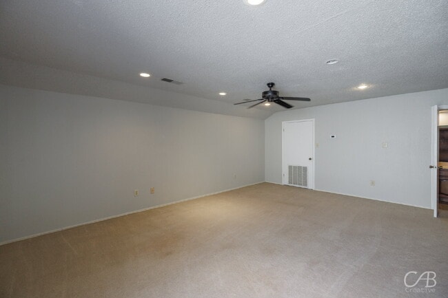 Building Photo - For Lease