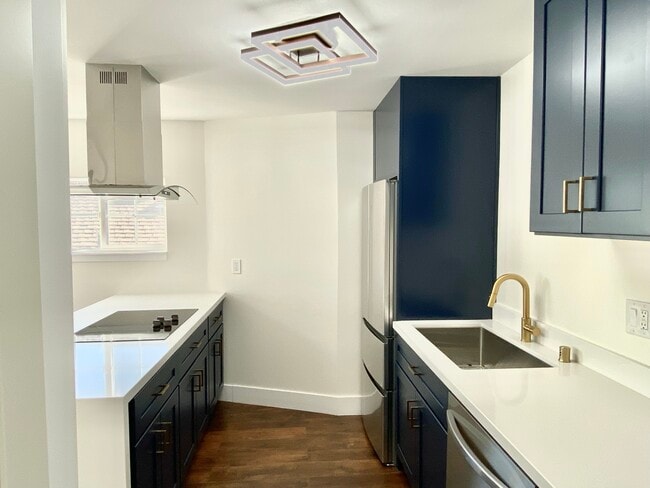 Primary Photo - 2251 38th Ave