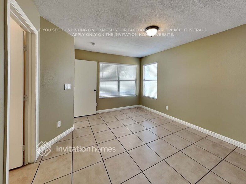 Building Photo - 4545 N 67th Ave
