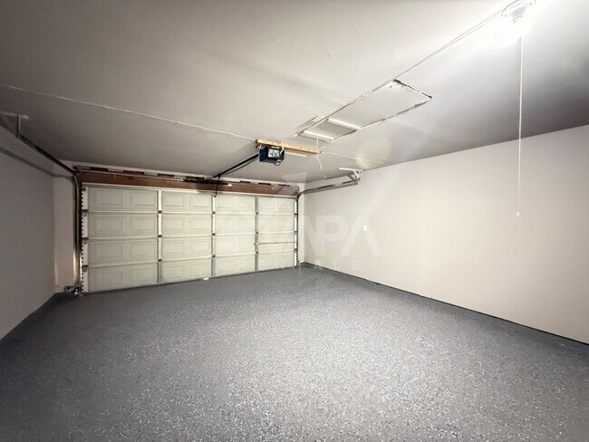 Building Photo - 4558 Los Ranchitos St
