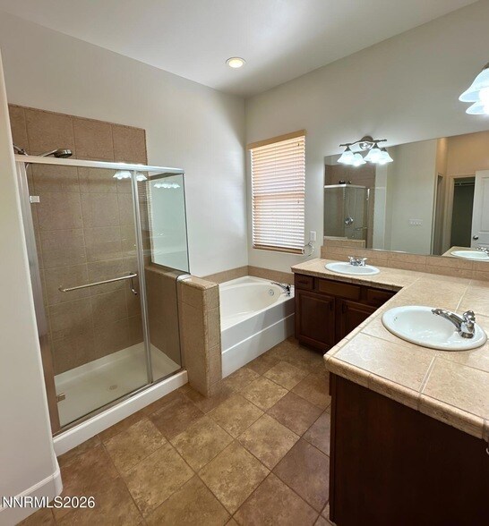 Building Photo - 1239 Turnberry Dr