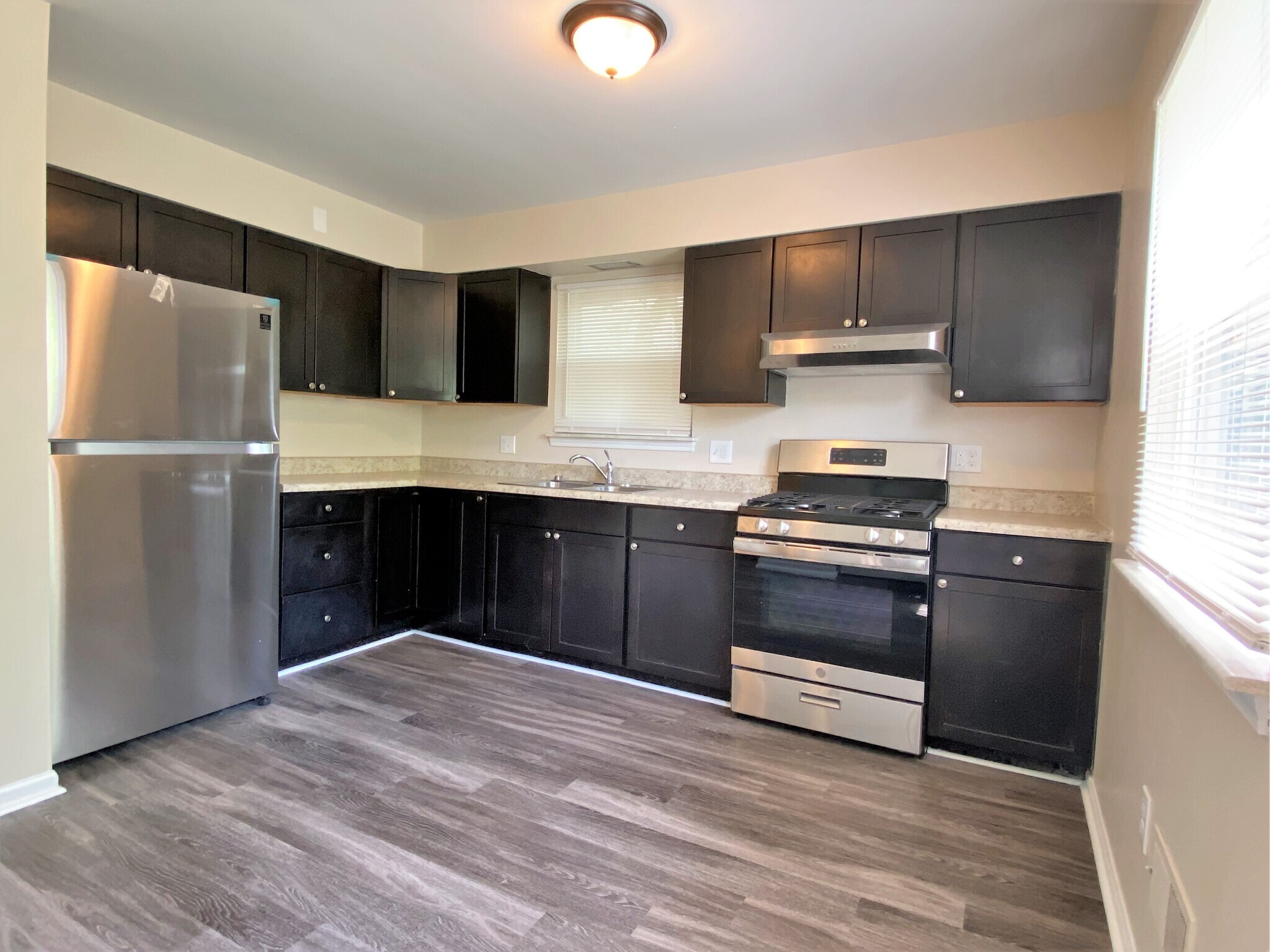Kitchen - All New Appliances - 2146 Washtenaw Ave