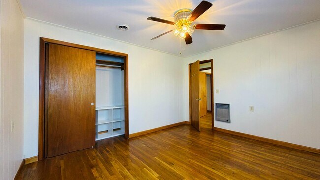 Building Photo - 494 Old Jonesboro Rd