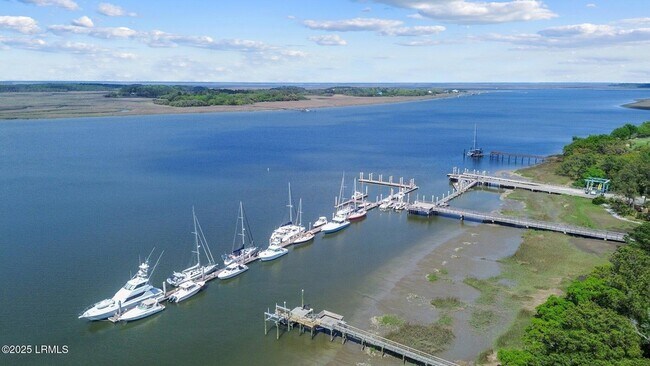 Building Photo - 32 Sparrow Nest Point