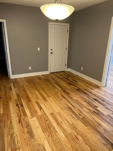 Building Photo - 498 Washington Ave