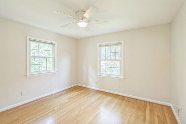 Building Photo - 5Bd/3 Bth expansive Family Home with Private Backyard & Premium Upgrades!