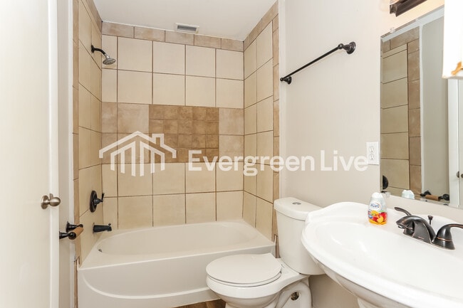 Building Photo - 9581 Aderdare Ave W