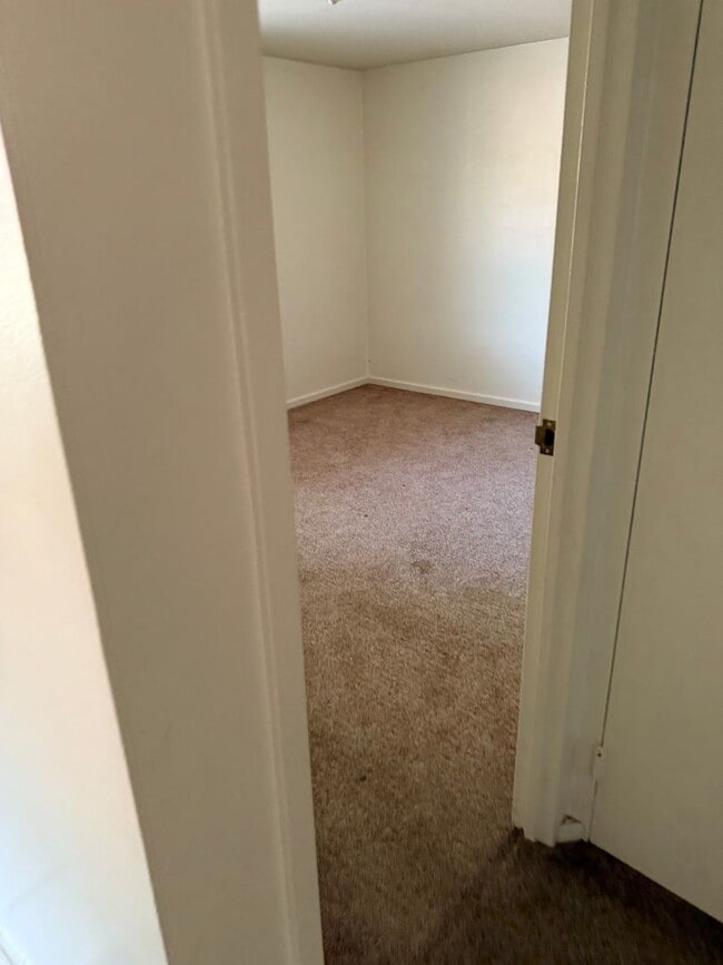 Building Photo - 2 bedroom 1 Bathroom in Butler PA!