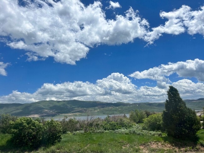 Building Photo - Foxbay @ The Jordanelle