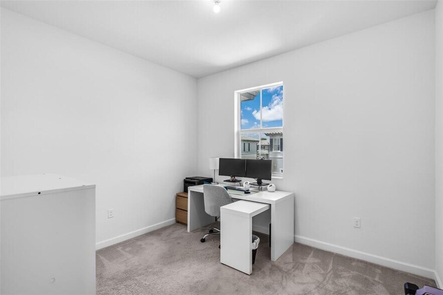 Building Photo - 11927 NW 46th St