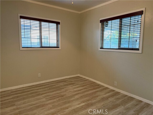 Building Photo - 825 San Marino Ave