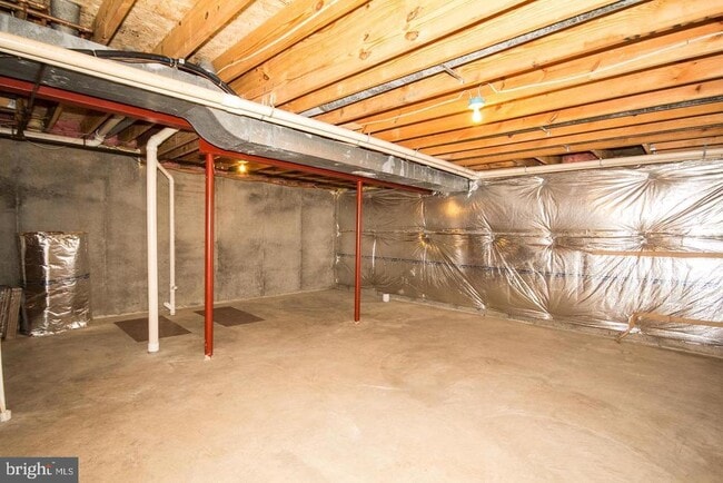 Building Photo - 1212 Walnut Wood Rd