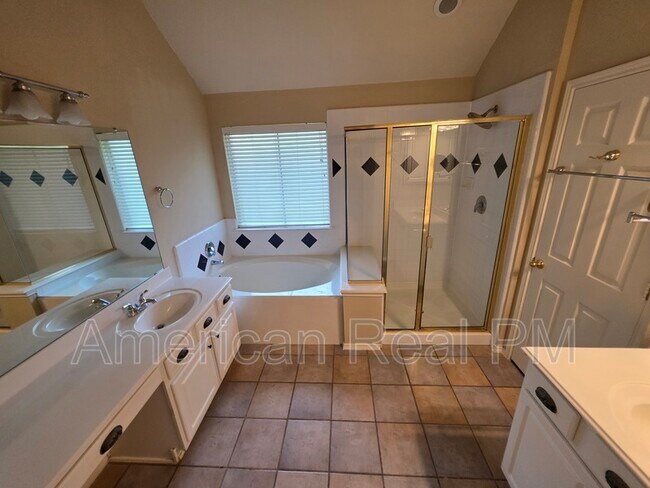Building Photo - 13218 Grayhawk Boulevard