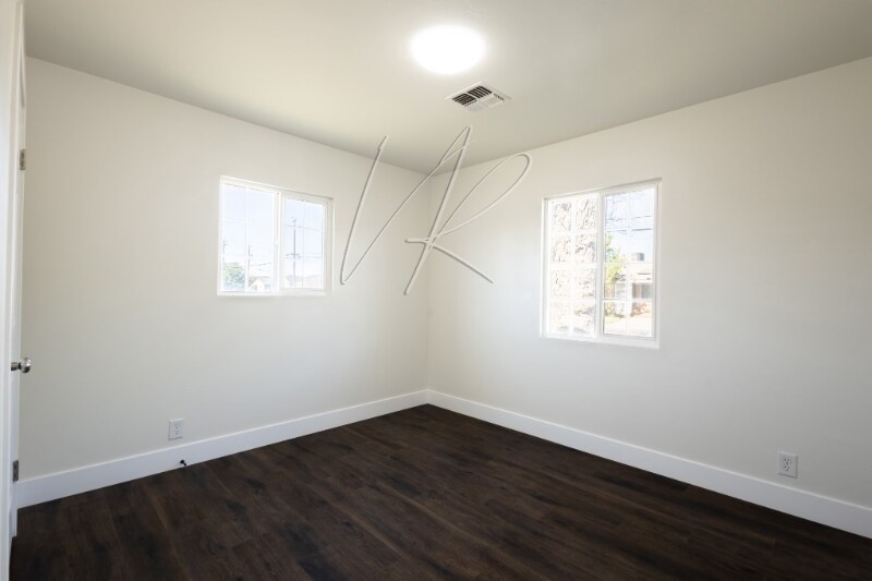Building Photo - 1742 Huston St
