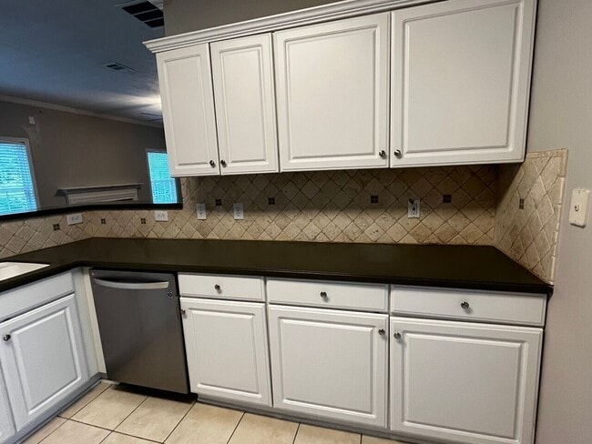 Building Photo - 10055 Lauren Hall Ct