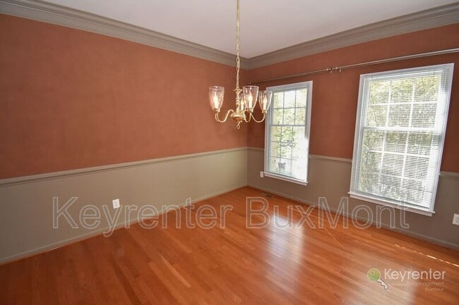 Building Photo - 3727 Green Ridge Rd